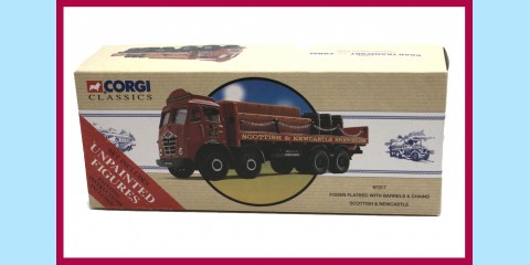 CORGI CLASSICS: 97317 - FODEN FLATBED WITH BARRELS AND CHAINS - NEW