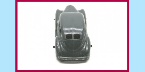DINKY: 39E - CHRYSLER ROYAL SEDAN - NO BOX - VERY GOOD