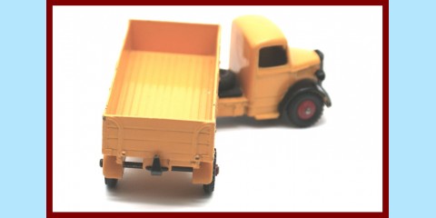DINKY: 409 - BEDFORD ARTICULATED LORRY - BOXED - VERY GOOD
