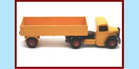 DINKY: 409 - BEDFORD ARTICULATED LORRY - BOXED - VERY GOOD