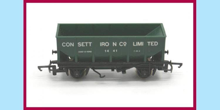 HORNBY RAILWAYS: R232 - OPERATING ORE WAGON - CONSETT IRON - MINT
