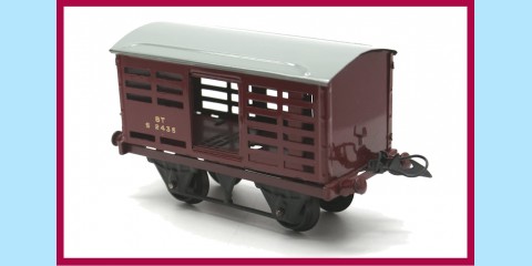 HORNBY TRAINS: 42195 NO. 1 - MILK TRAFFIC VAN - NEAR MINT - ORIGINAL BOX