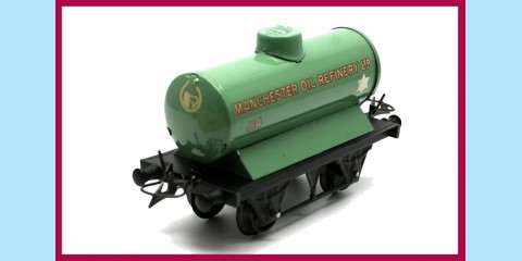 HORNBY TRAINS: 42213 NO.1 - TANK WAGON - MANCHESTER OIL - EXCELLENT - BOXED