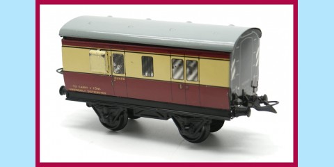 HORNBY TRAINS: 42202 NO 51 - PASSENGER BRAKE VAN - VERY GOOD - OLRIGINAL BOX