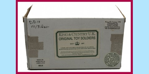 KING AND COUNTRY: DD010 - DODGE WC-54 AMBULANCE - EARLY EDITION - MINT