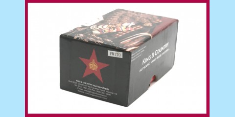 KING AND COUNTRY: FW170 - WW1 - SITTING WOUNDED FRITZ - NEW