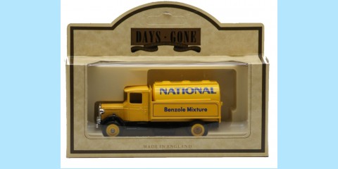 LLEDO: DG042 000A - 1934 MACK TANKER - NATIONAL BENZOLE - MINT - BOXED