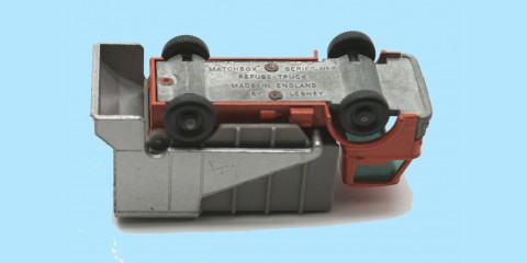 MATCHBOX: 07C REFUSE TRUCK - ORIGINAL BOX - EXCELLENT