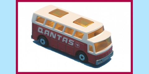 MATCHBOX SUPERFAST: 65B AIRPORT COACH - QANTAS - BOX K - MINT