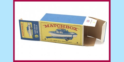 MATCHBOX: 09D - BOAT AND TRAILER - BLUE/WHITE - MINT - BOX E4