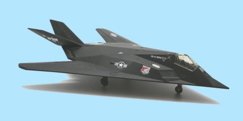 NEW RAY: PAIR OF AMERICAN SERVICE PLANES - FSR 71 AND F117